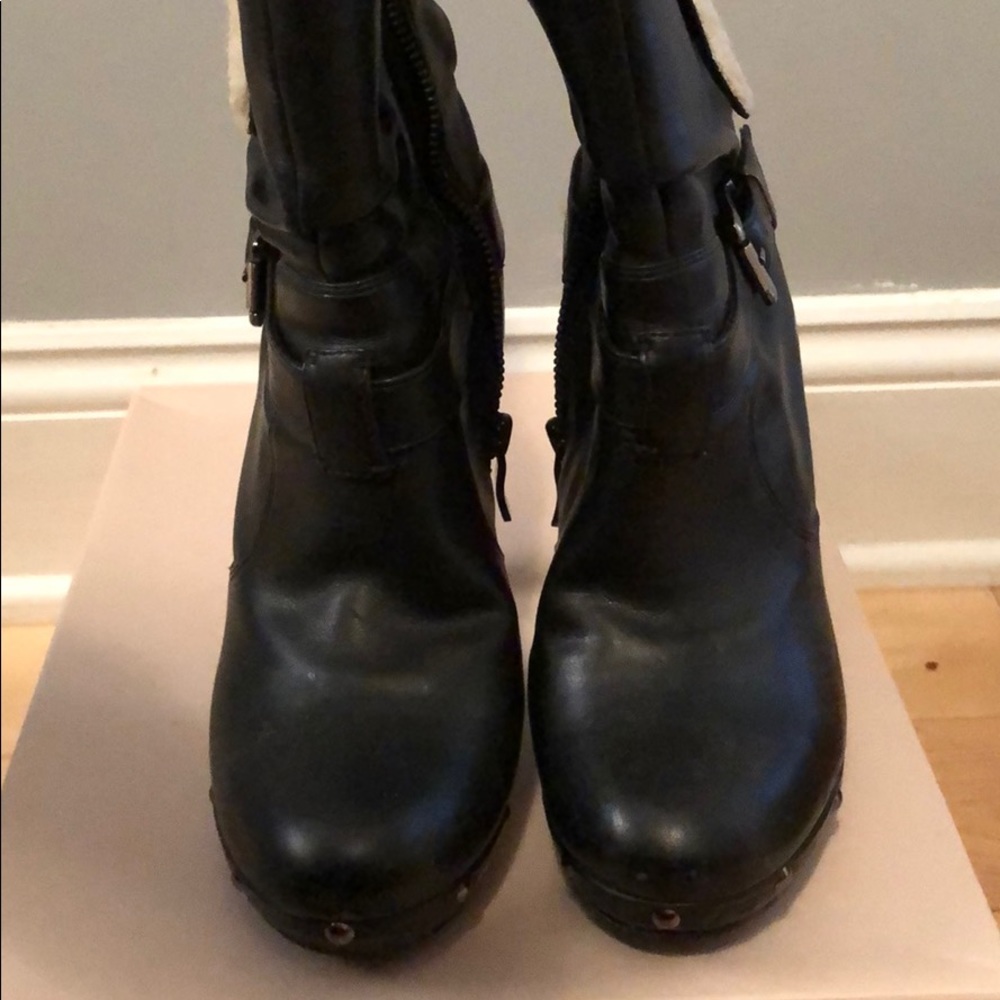 Boot - Picture 5 of 8